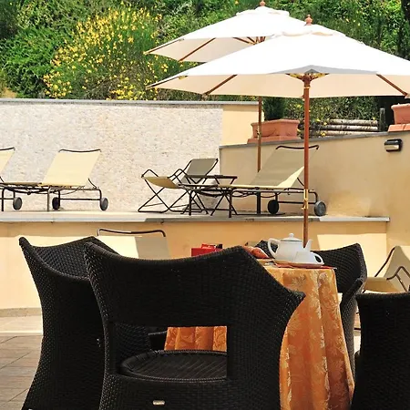 La Colonna Hotel 3*