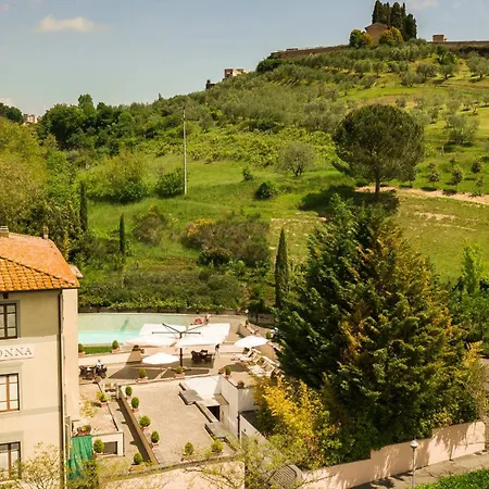 La Colonna Hotell 3*