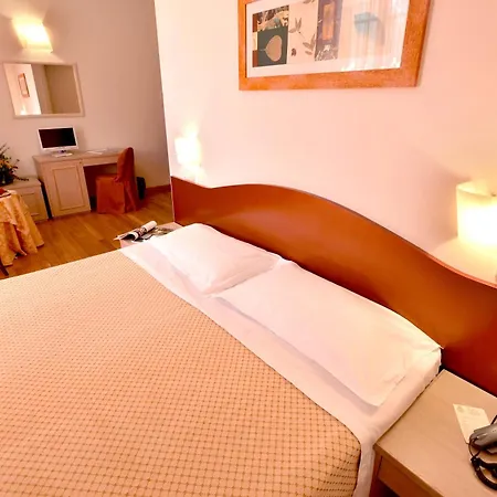 La Colonna 3*